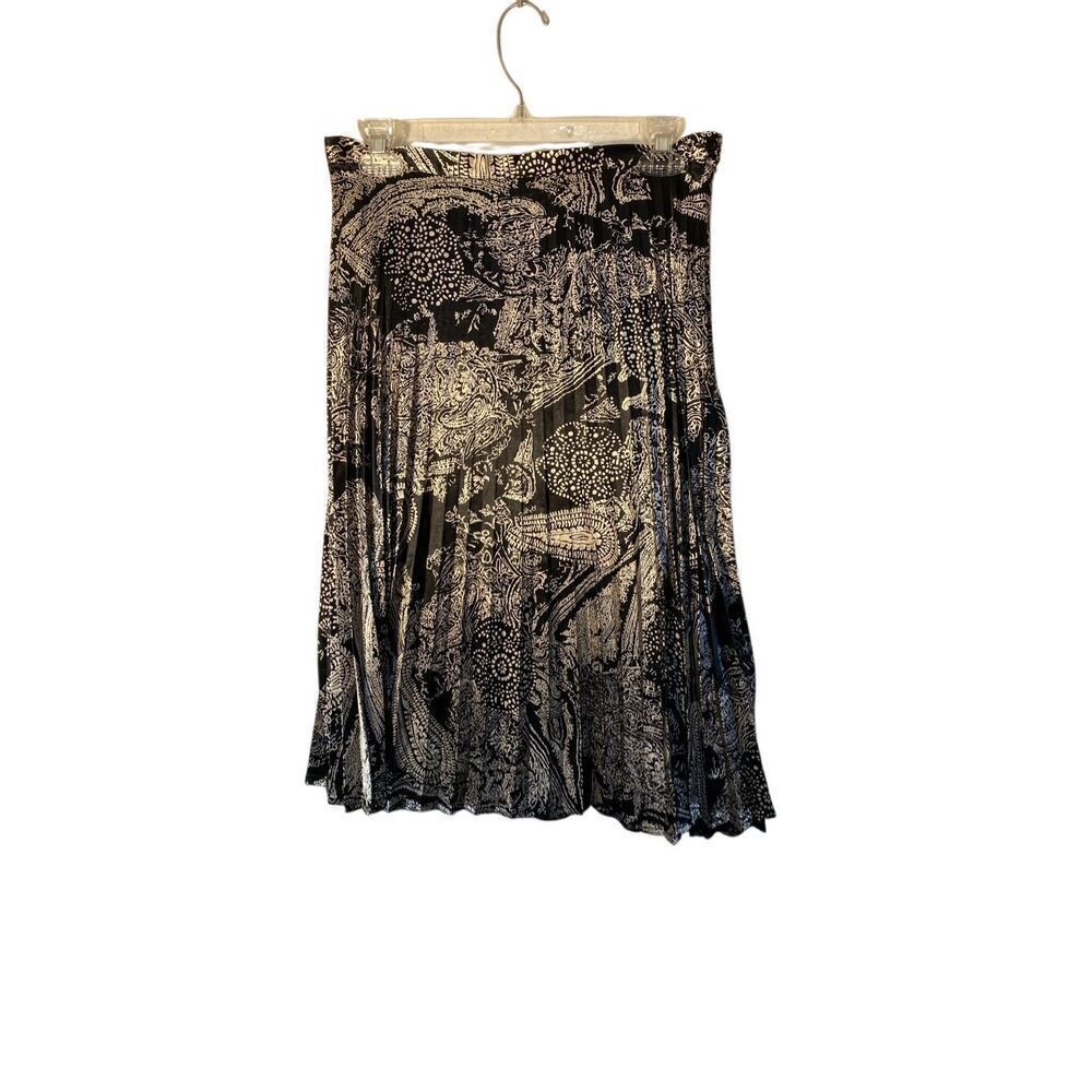 Sassy women’s silk blend black and white paisley print skirt M